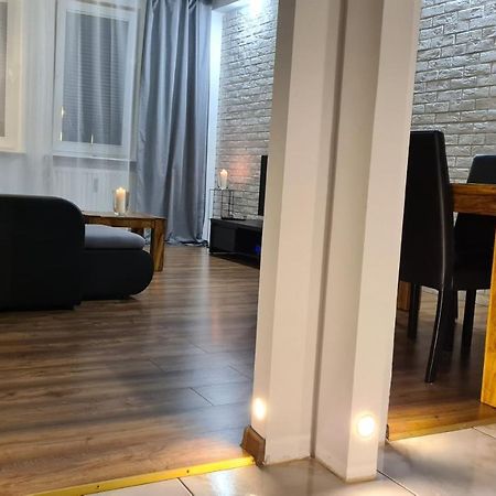 Mieszkanie Przy Deptaku Swinoujscie Exterior foto